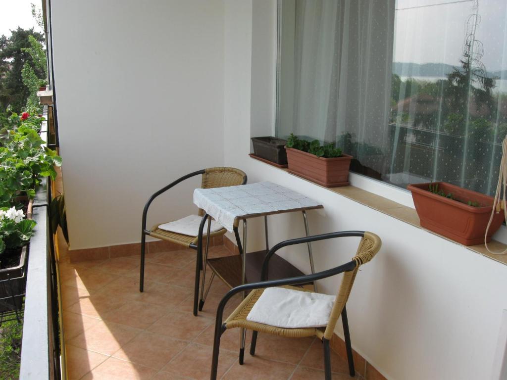 Liliom Apartments Balatonfuered 客房 照片